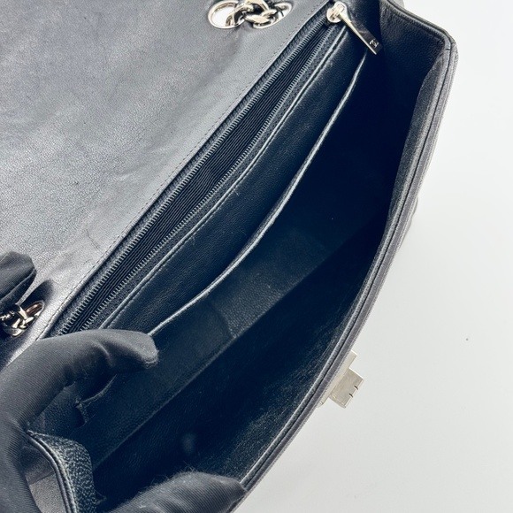 Chanel 2.55 - Picture 12 of 16